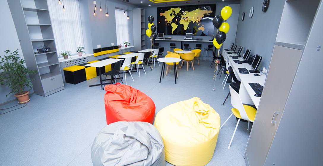 КМТУдагы акысыз Beeline коворкингинде жабдууларды жаңыртышты